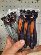 Load image into Gallery viewer, Universal clear plastic clamshells